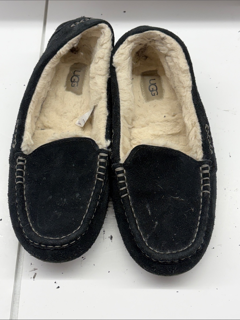 Used UGG Women's Ansley Slippers Size 9